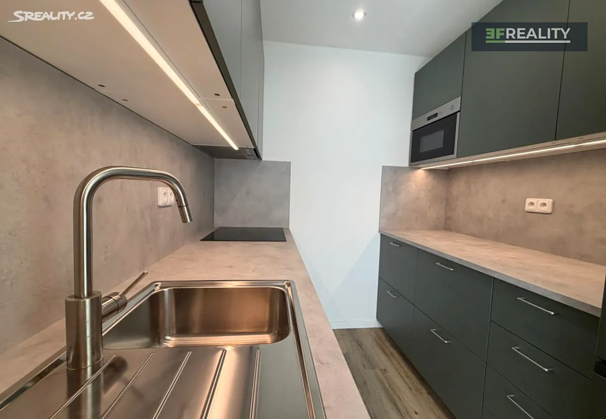 Pronájem bytu 2+kk 42 m²